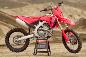 2025 Honda CRF250R Review: racing motorcycle